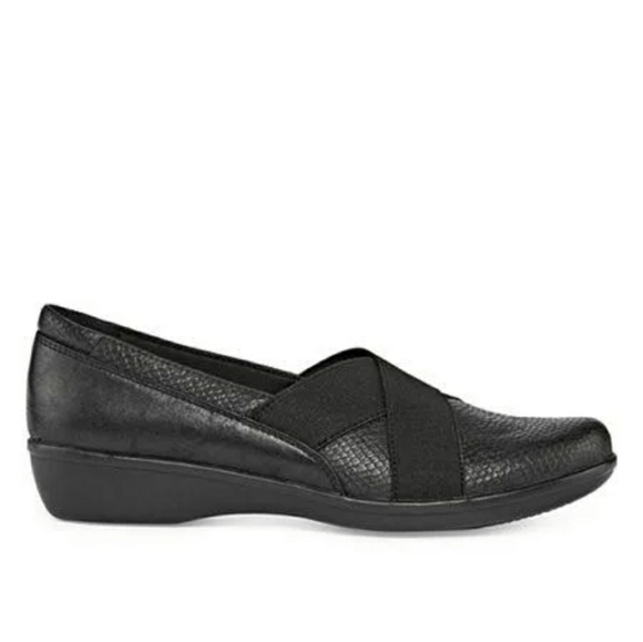 Yuu Darling Slip-On Shoe Round Toe, Size 10 Medium, Women's Color Black - Picture 2 of 5